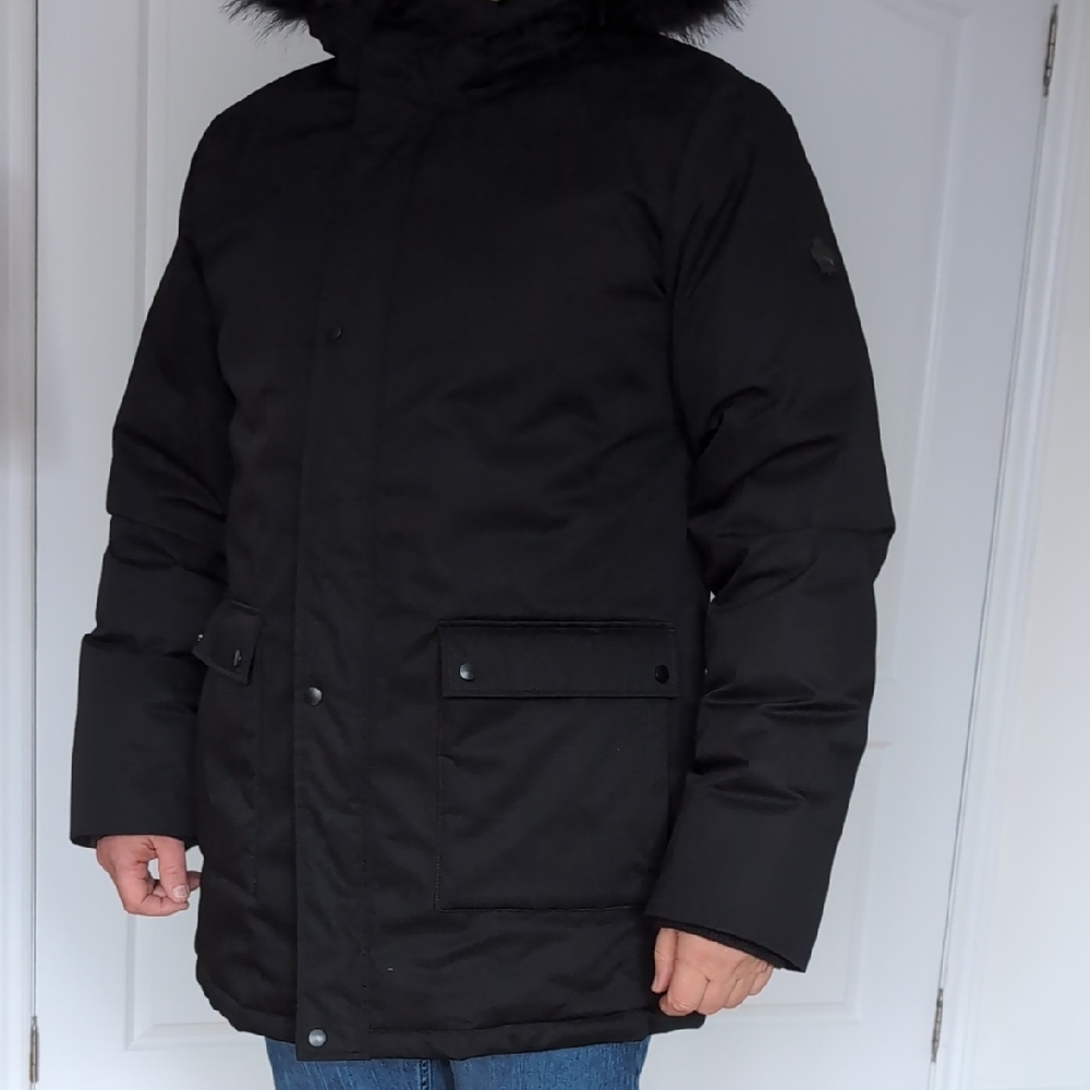 Toboggan Canada Men's Black Puffer Jacket with Hood